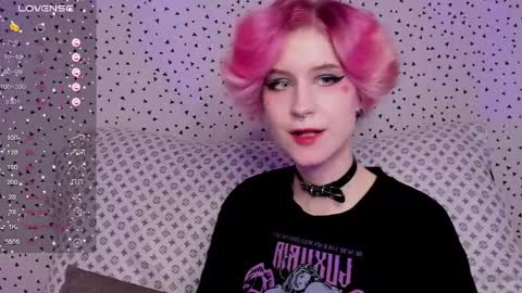 Snapshot of angel_julles chatting on 05/31/26, 05:09 Angel Dust online show from 05/31/26, 05:09