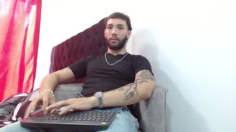 angel_kyrozz online show from 10/26/25, 07:31