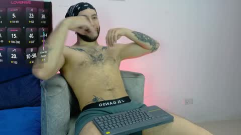 angel_kyrozz online show from 03/25/26, 07:09