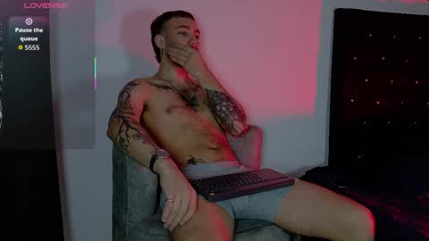 angel_kyrozz online show from 04/30/26, 07:09