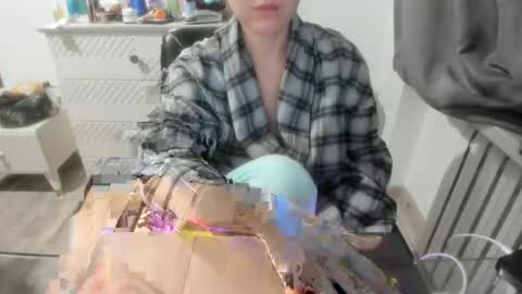 Snapshot of angel_lee__ chatting on 01/08/25, 11:43 angel_lee__ online show from 01/08/25, 11:43