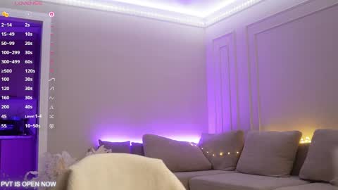 Snapshot of angel_luisa chatting on 05/06/26, 03:57 Luisa online show from 05/06/26, 03:57