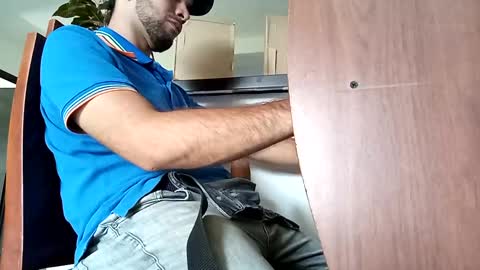 ngel online show from 02/12/25, 06:51