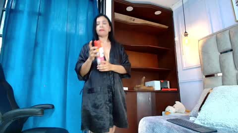 Nicolle  online show from 02/07/25, 02:58