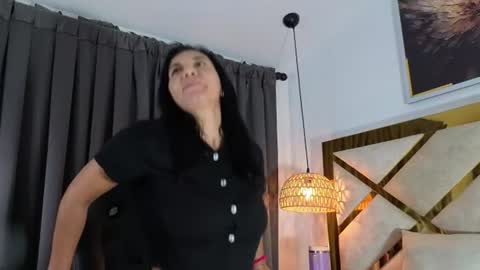 Snapshot of angel_perverted1 chatting on 07/06/26, 11:29 Nicolle online show from 07/06/26, 11:29