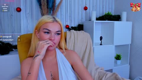 Snapshot of angel_sapphire_ chatting on 01/26/25, 03:14 Angel My schedule GTM2 Mon Tue Wen Thu Fri 0900am-0400pm online show from 01/26/25, 03:14