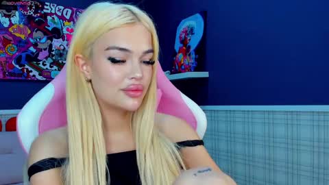 Snapshot of angel_sapphire_ chatting on 02/22/25, 02:08 Angel My schedule GTM2 Mon Tue Wen Thu Fri 0900am-0400pm online show from 02/22/25, 02:08