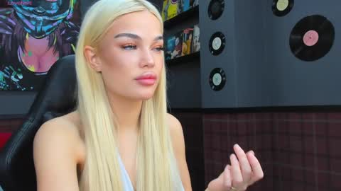 Snapshot of angel_sapphire_ chatting on 03/12/25, 09:34 Angel My schedule GTM2 Mon Tue Wen Thu Fri 0900am-0400pm online show from 03/12/25, 09:34