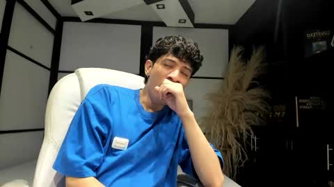 Angel online show from 05/08/26, 01:27