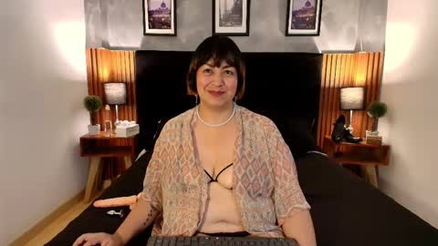 Snapshot of angel_velvet_ chatting on 11/06/25, 04:30 angel_velvet_ online show from 11/06/25, 04:30