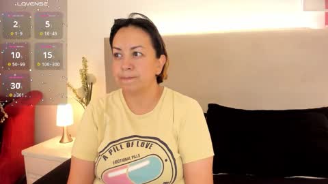 Snapshot of angel_velvet_ chatting on 11/10/25, 10:58 angel_velvet_ online show from 11/10/25, 10:58