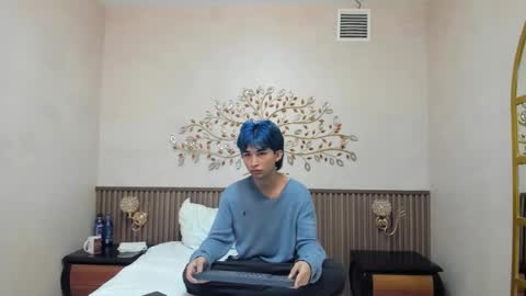 Snapshot of angel_yuhog chatting on 11/16/25, 01:22 Angel online show from 11/16/25, 01:22