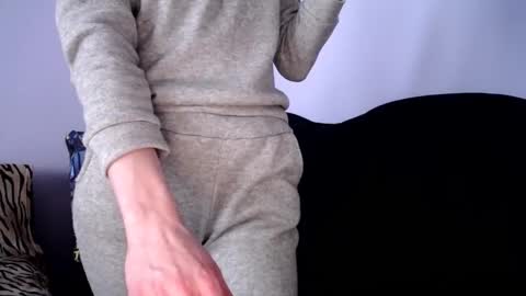 Zoe online show from 01/15/26, 09:47