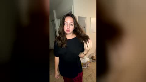 angela_cole online show from 02/20/26, 09:21