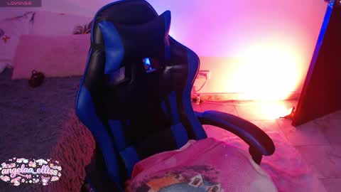 A N G E L A  E L L I S S   online show from 04/11/26, 04:50