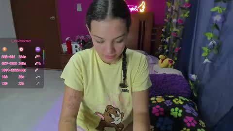 Snapshot of angela_hank2_ chatting on 10/08/25, 05:05 ANGELA  online show from 10/08/25, 05:05