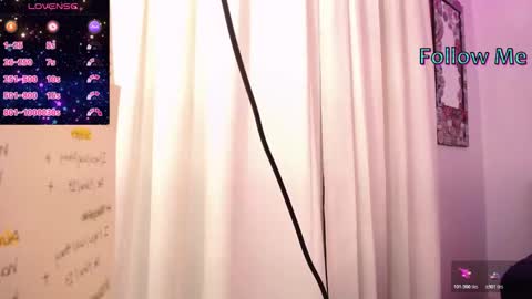 Snapshot of angela_lauren chatting on 12/04/25, 05:10 Angela online show from 12/04/25, 05:10