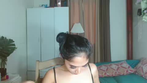 Snapshot of angela_mccollins chatting on 02/14/25, 02:07 angela online show from 02/14/25, 02:07