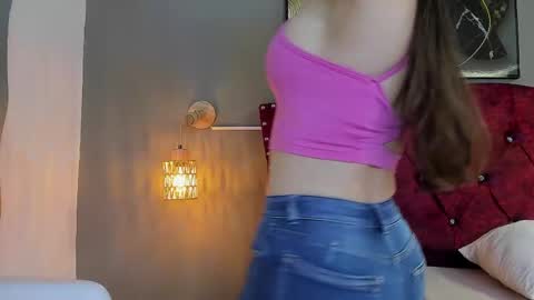 Snapshot of angela_nix chatting on 05/30/26, 04:04 angela_nix online show from 05/30/26, 04:04