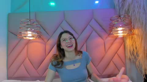 Snapshot of angelaa_cute chatting on 12/27/24, 02:54 ANGELA online show from 12/27/24, 02:54