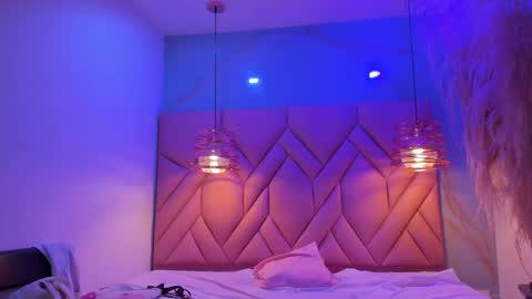 Snapshot of angelaa_cute chatting on 01/28/25, 06:07 ANGELA online show from 01/28/25, 06:07