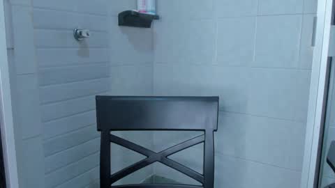 Snapshot of angelaa_cute chatting on 01/30/25, 03:29 ANGELA online show from 01/30/25, 03:29