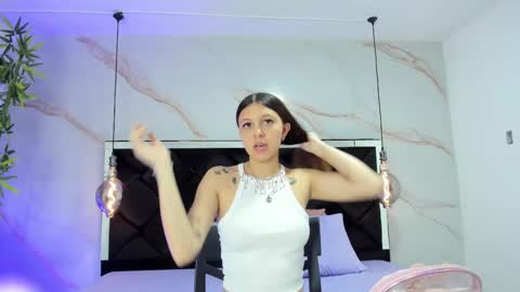 Snapshot of angelaa_cute chatting on 09/20/25, 12:39 ANGELA online show from 09/20/25, 12:39