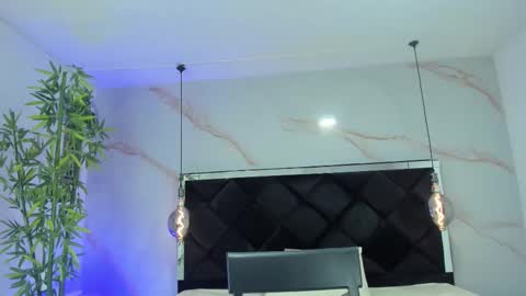 Snapshot of angelaa_cute chatting on 10/09/25, 12:58 ANGELA online show from 10/09/25, 12:58