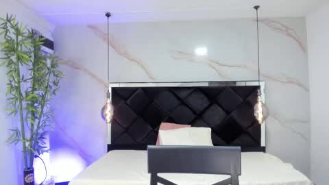 Snapshot of angelaa_cute chatting on 11/08/25, 03:12 ANGELA online show from 11/08/25, 03:12