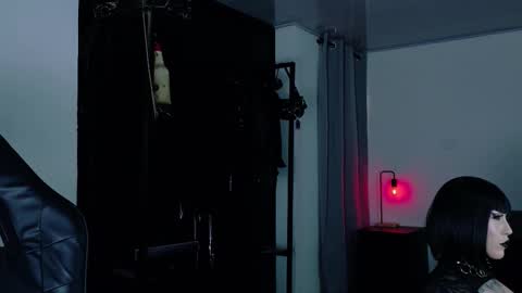 Angela help me reach 100 thumbs up online show from 02/11/26, 05:29