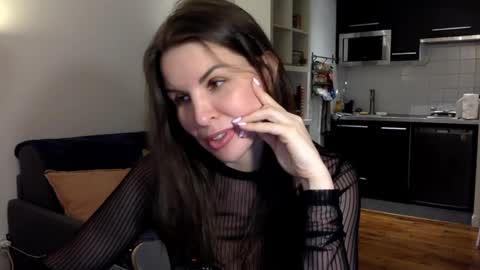 Snapshot of angeladarkk chatting on 02/23/25, 12:41 Angela online show from 02/23/25, 12:41