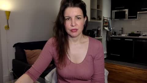 Snapshot of angeladarkk chatting on 02/26/25, 08:54 Angela online show from 02/26/25, 08:54