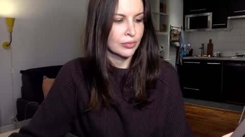 Angela online show from 11/23/25, 08:41