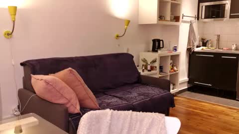 Angela online show from 03/16/26, 08:35