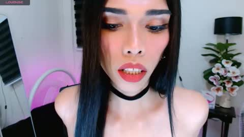 SENORITA online show from 09/25/25, 01:26