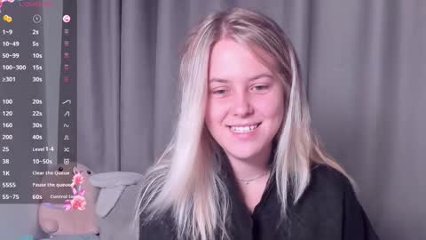 Darsi Anty online show from 09/19/25, 03:13