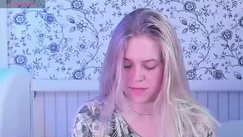 Snapshot of angelanty chatting on 06/27/26, 12:10 Darsi Anty online show from 06/27/26, 12:10