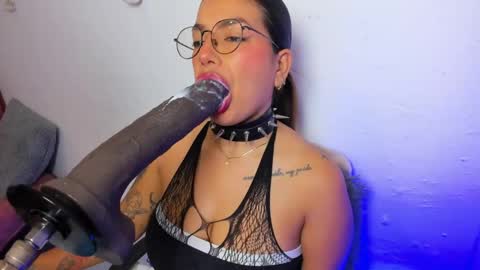 Angela Ricci online show from 04/30/26, 05:08