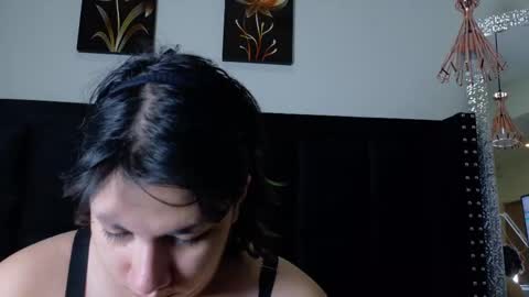  Angela  online show from 11/23/25, 07:35