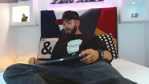 Snapshot of angelbacker chatting on 01/29/25, 03:33 Angel online show from 01/29/25, 03:33