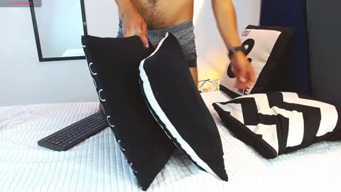 Snapshot of angelbacker chatting on 01/29/25, 09:44 Angel online show from 01/29/25, 09:44