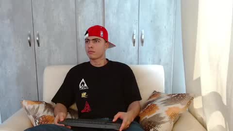 Snapshot of angelbacker22 chatting on 01/25/25, 07:07 angelbacker22 online show from 01/25/25, 07:07