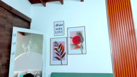 Snapshot of angelbennet_ chatting on 12/17/24, 09:28 Angel Bennet online show from 12/17/24, 09:28