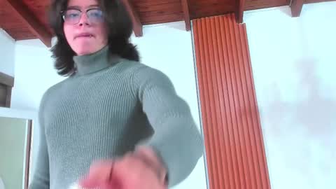 Snapshot of angelbennet_ chatting on 12/24/24, 09:00 Angel Bennet online show from 12/24/24, 09:00