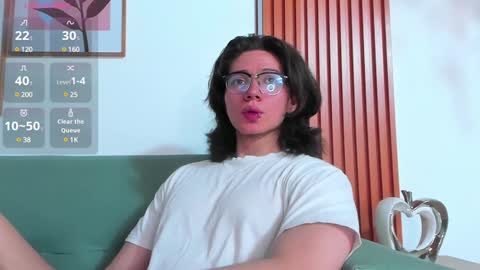 Snapshot of angelbennet_ chatting on 01/27/25, 06:30 Angel Bennet online show from 01/27/25, 06:30