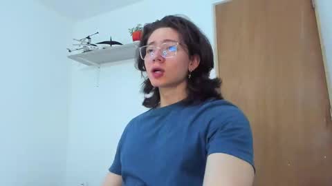 Snapshot of angelbennet_ chatting on 02/15/25, 03:09 Angel Bennet online show from 02/15/25, 03:09