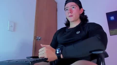 Snapshot of angelbennet_ chatting on 10/18/25, 10:21 Angel Bennet online show from 10/18/25, 10:21