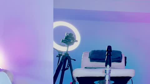 angel online show from 04/05/26, 10:40