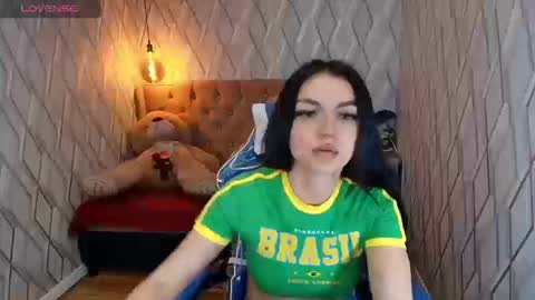 Angel online show from 09/10/25, 01:44