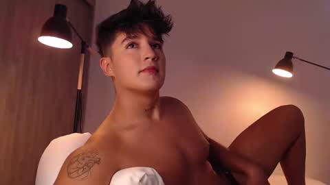 Snapshot of angelcossio chatting on 02/26/25, 09:05 Angel online show from 02/26/25, 09:05